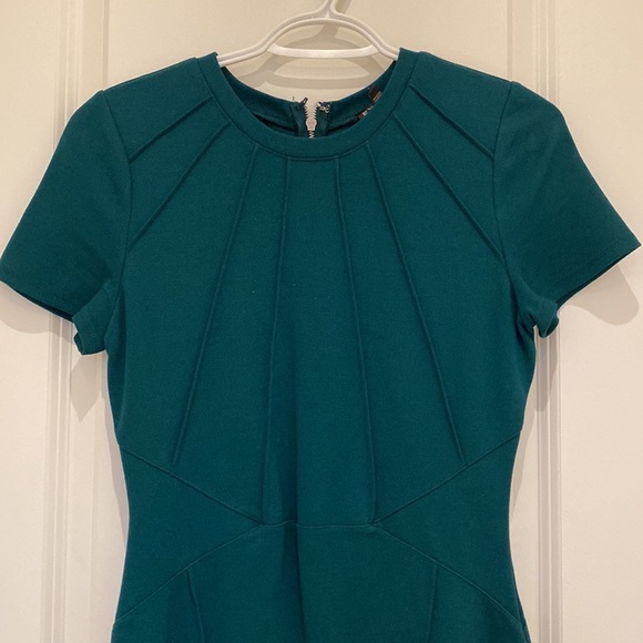 Express Bodycon Midi Dress - Picture 2 of 5